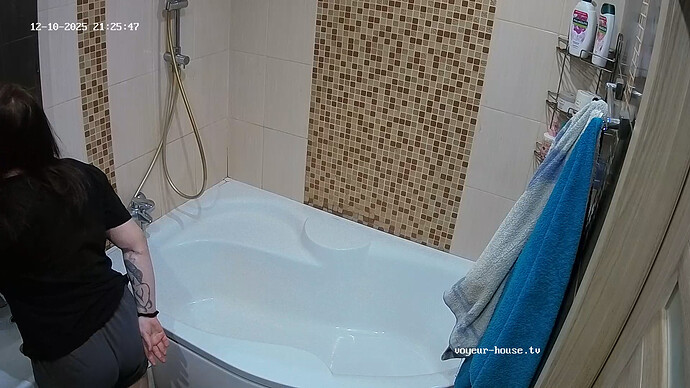 realm62-cam110-1765391434