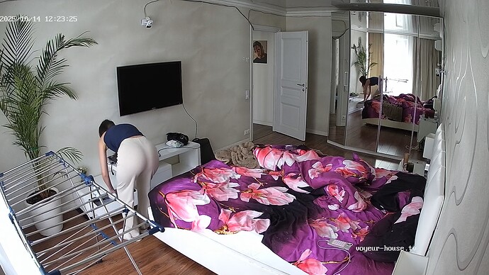 realm106-cam17-1760433812