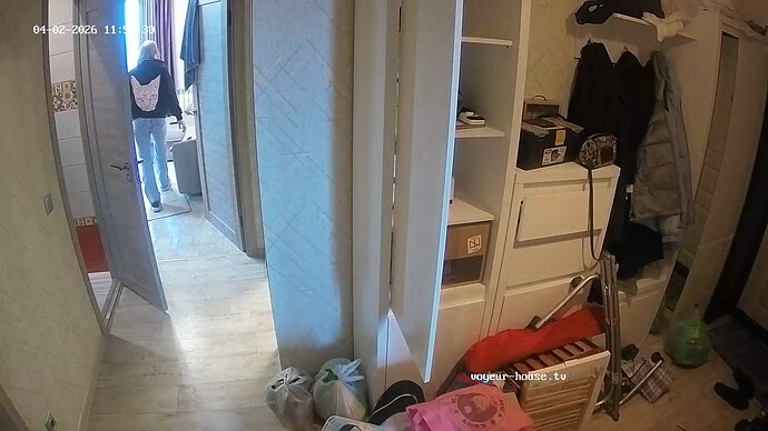 realm18-cam114-1775135724