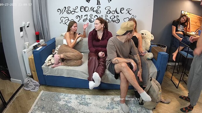 realm94-cam15-1759003829