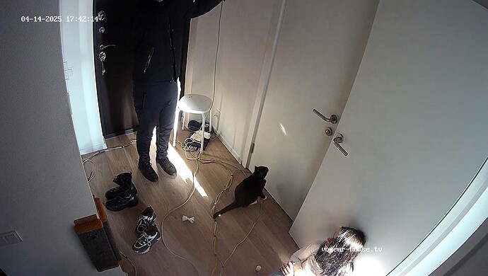 realm69-cam110-1744641776
