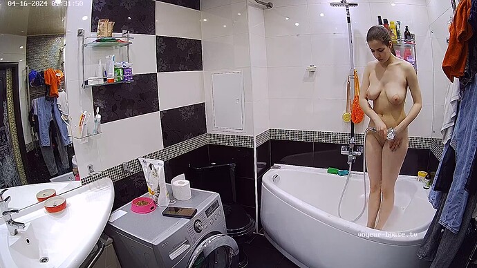 realm11-cam112-1713244884