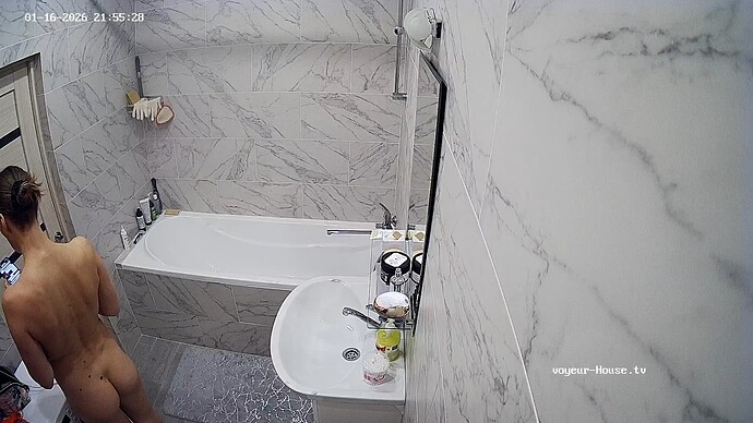 realm141-cam110-1768593347