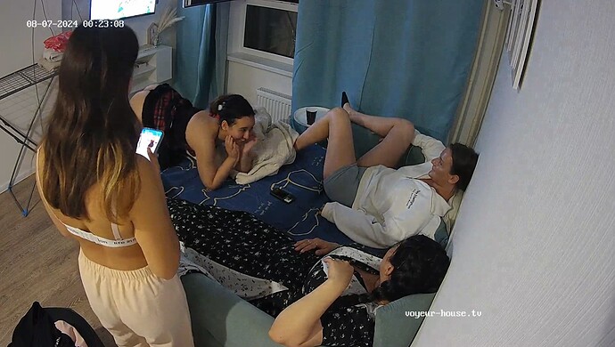 realm2-cam13-1722979424