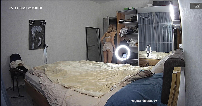 Screenshot 2023-05-14 at 14-51-31 Amelie & Lucas apartment with reallifecam cameras at Voyeur House TV
