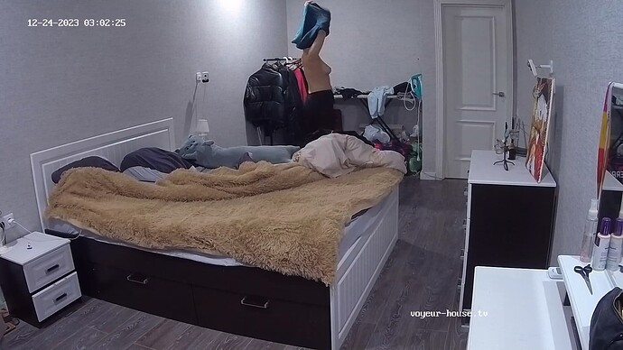 realm53-cam17-1703385984