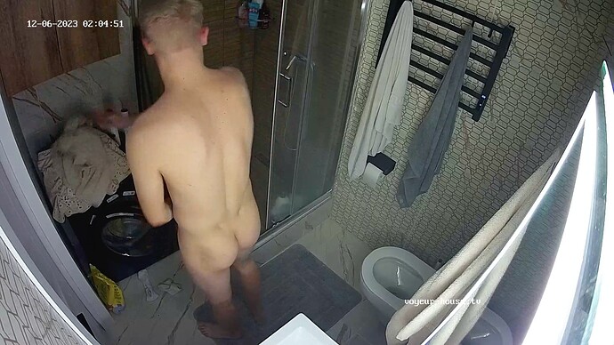 realm1-cam19-1701818609