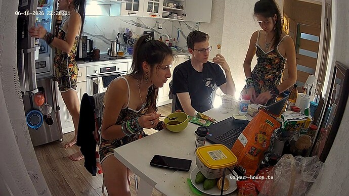 CamilleKitty-20260616-01
