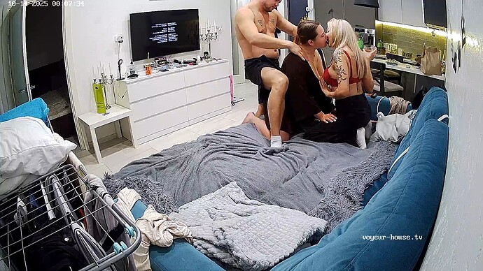 realm101-cam15-1760408425