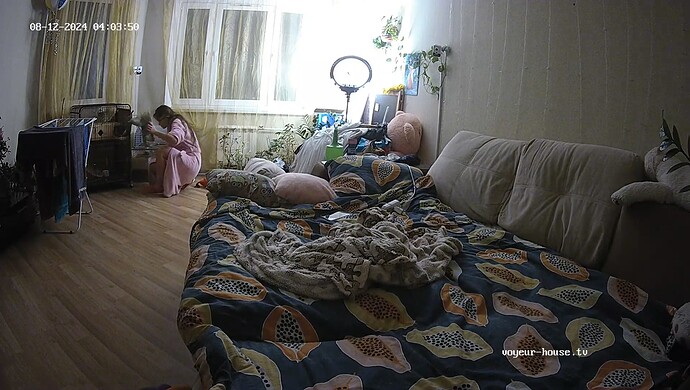 realm37-cam13-1723462677