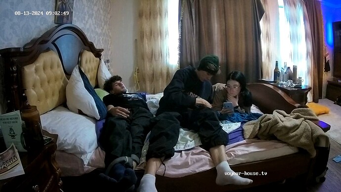 realm17-cam16-1723518205