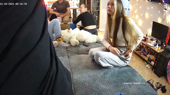 realm94-cam14-1766178666