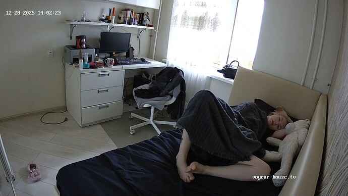 realm122-cam19-1766931701