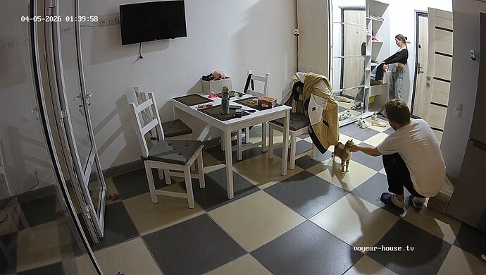 realm64-cam15-1775397930