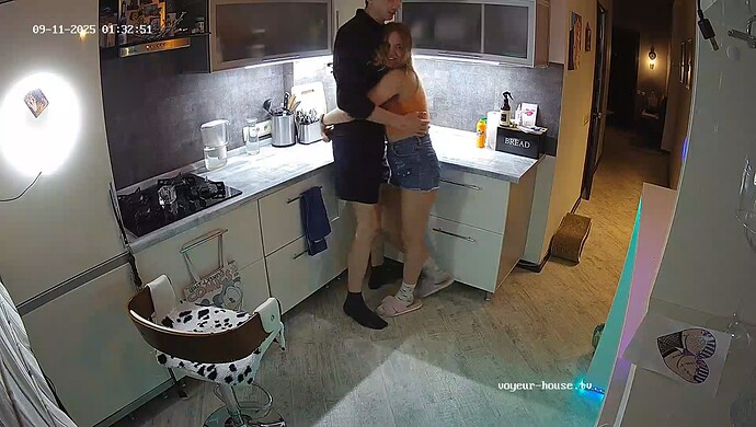 realm64-cam12-1757543607