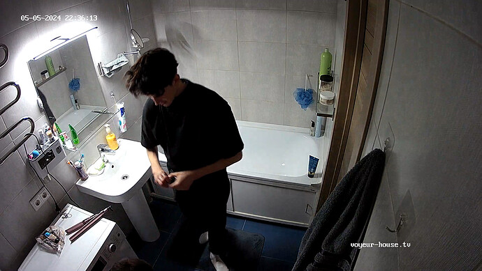 realm27-cam110-1714937809