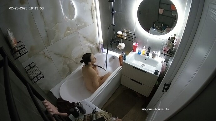 realm67-cam18-1740498723