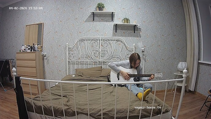 realm12-cam18-1712069636