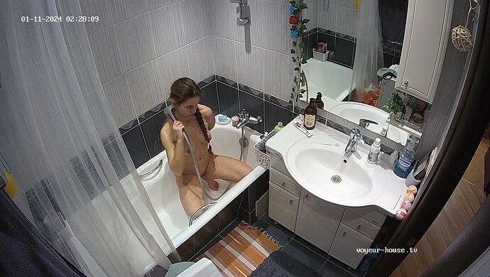 realm37-cam112-1704983064