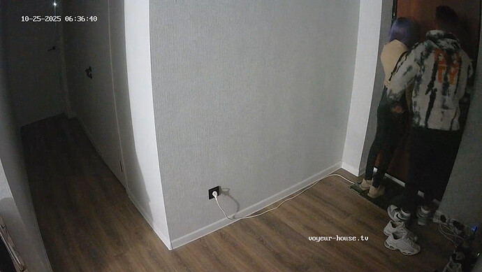 realm107-cam110-1761363609