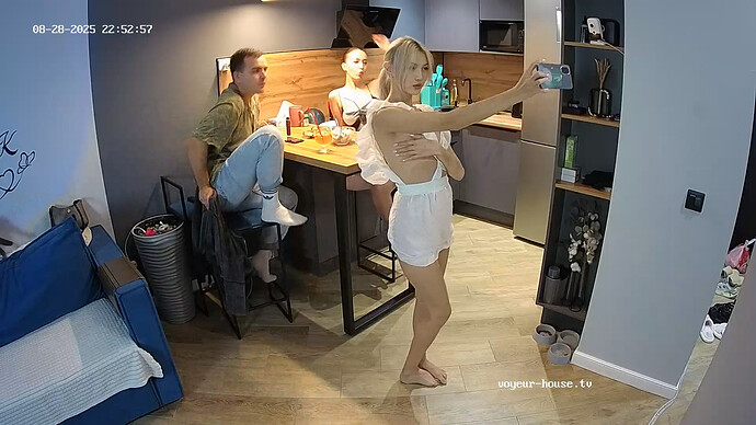 RosyAleks-ServantMaster-20250828-02
