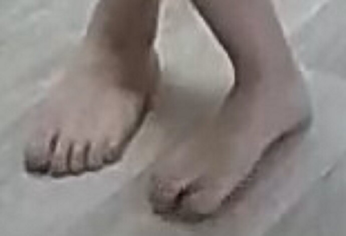 feet Goldie 1-4-23