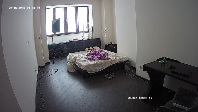 realm8-cam113-1789559979