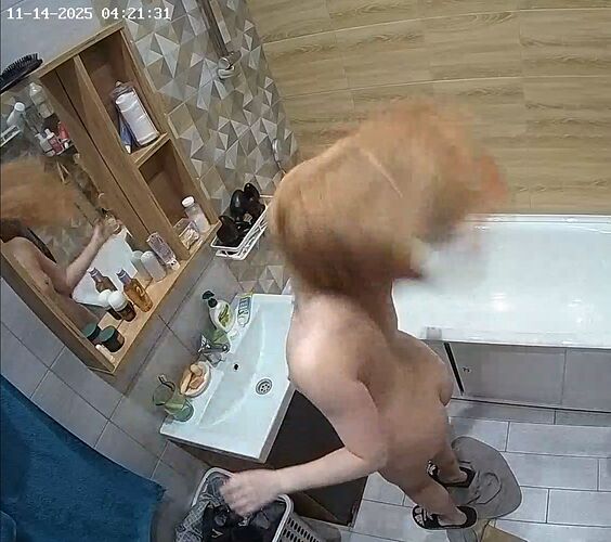 Mindy_251114_dancing_naked_in_bathroom_@Henry&_Mira_realm18_01