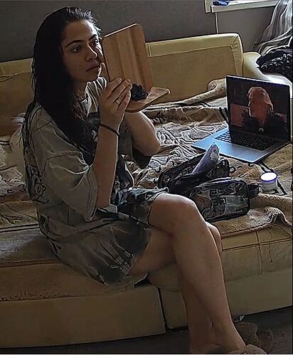 guest_250728_livingroom_@_Libusa_realm62_02