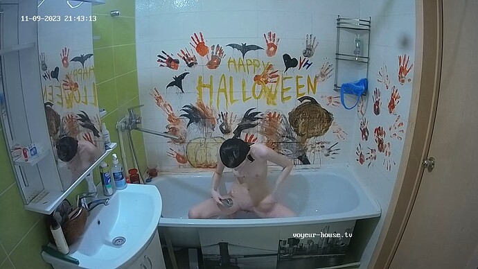 realm73-cam19-1699545279