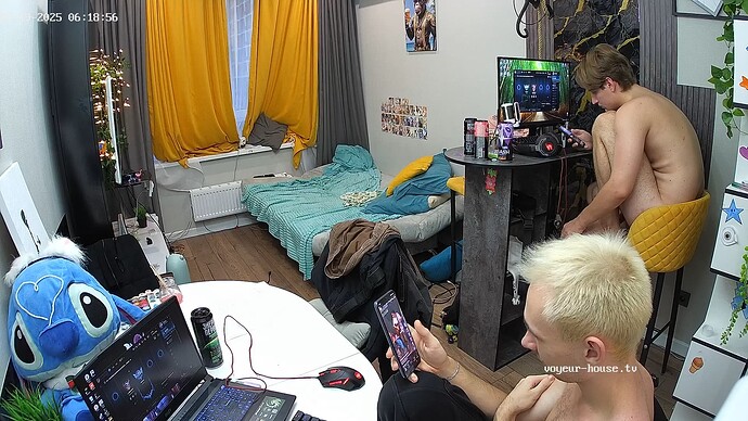 realm42-cam13-1758251972