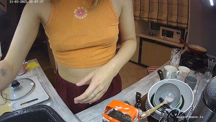 realm64-cam11-1762194326