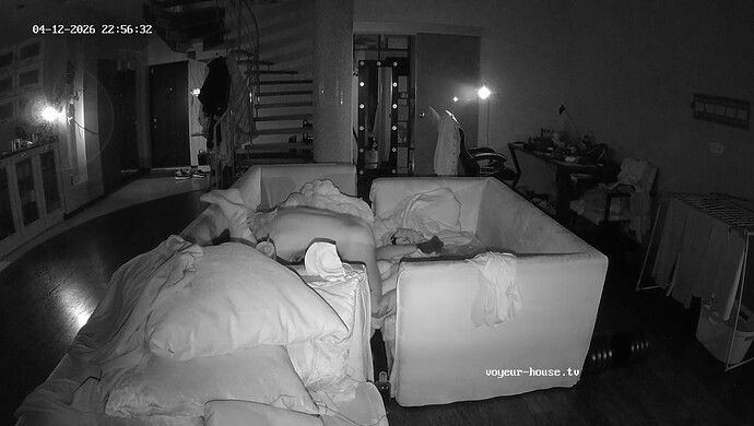 realm8-cam17-1776024701