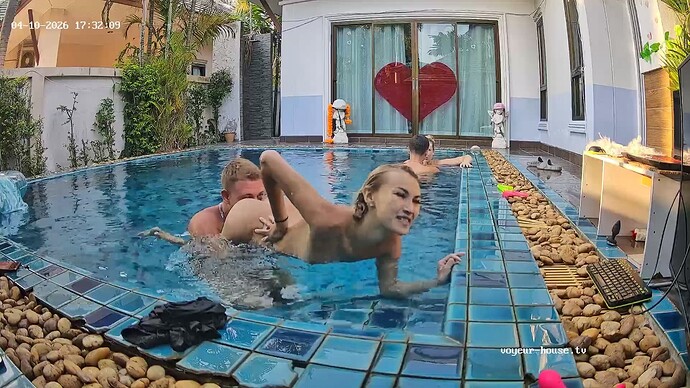 realm94-cam122-1775817158