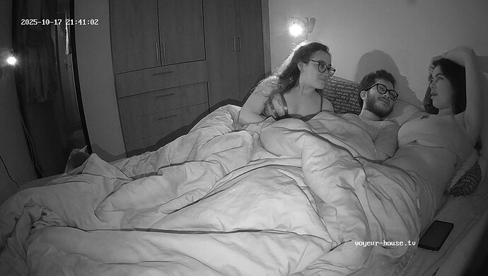 realm44-cam15-1760755300