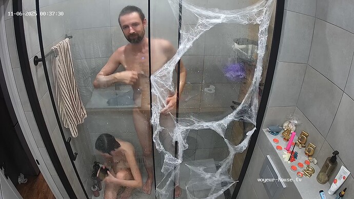 realm81-cam18-1762383018