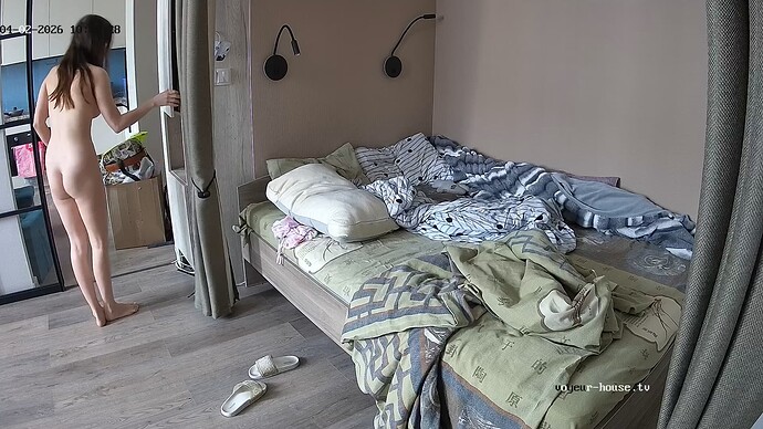 realm152-cam15-1775113867