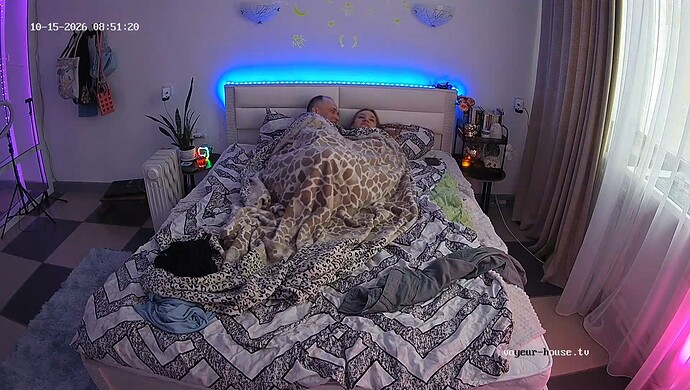 realm64-cam17-1792043520