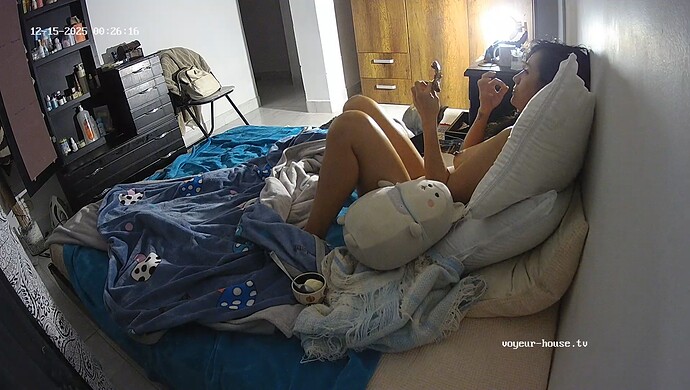 realm121-cam18-1765776414