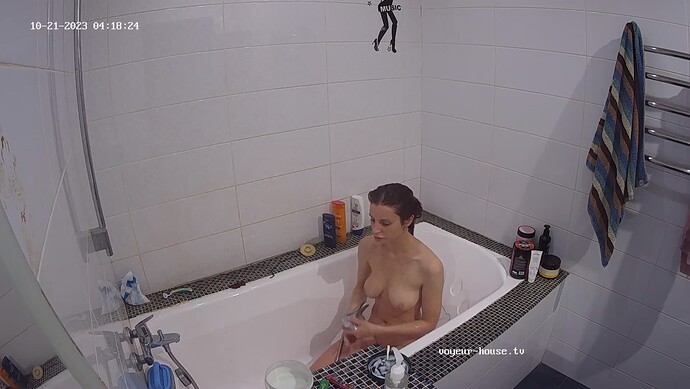 realm18-cam112-1697851140