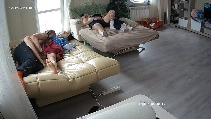 realm67-cam13-1702796984