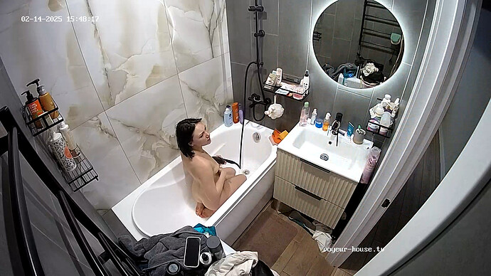 realm67-cam18-1739537806