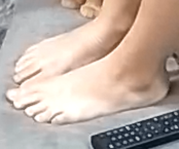 feet Lyla 1-30-23