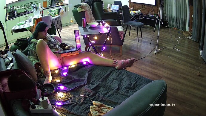 realm114-cam13-1760130156