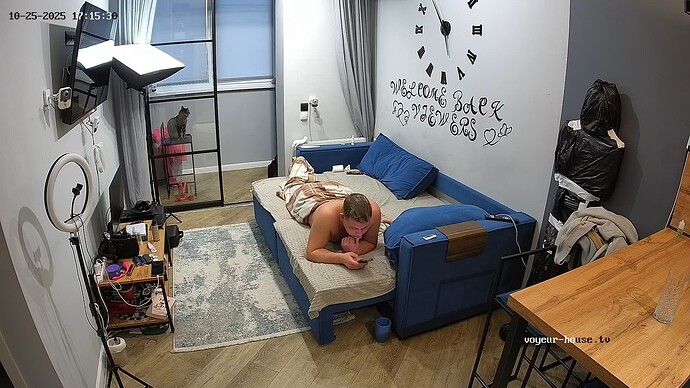 realm94-cam13-1761401760