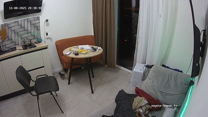 realm10-cam13-1762623571