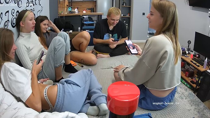 realm94-cam14-1759174234