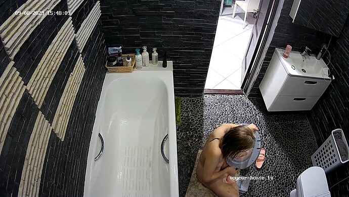 realm25-cam112-1694177327