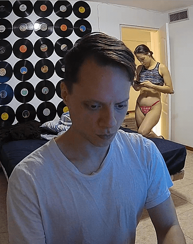 Screenshot 2023-06-05 at 21-35-58 Bedroom camera at Libra & Papi reallifecam apartment at Voyeur House TV (cam110)