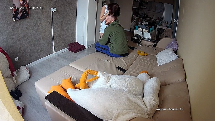 realm92-cam15-1702045091